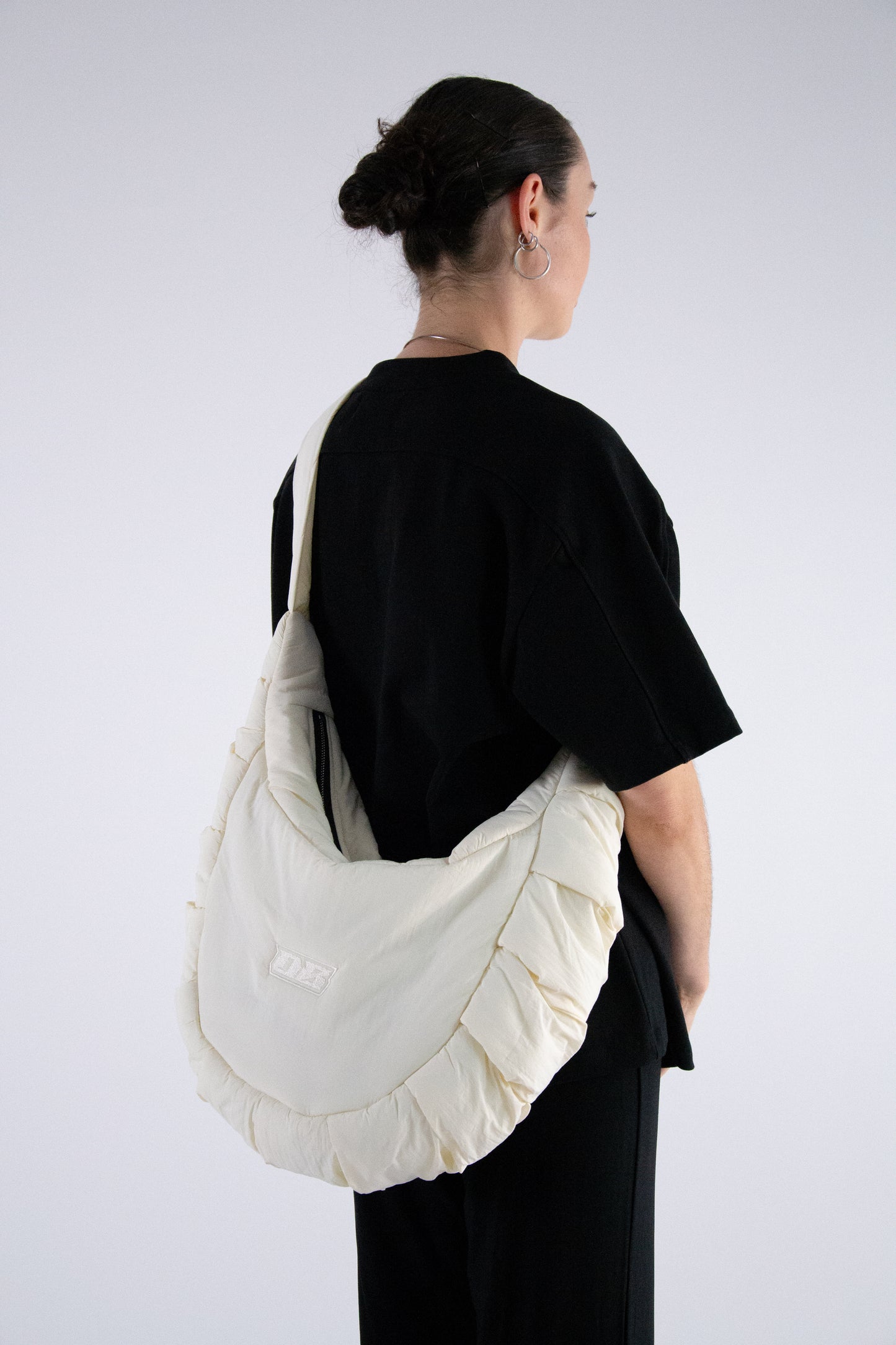OUTBREAK QUILTED NAUTILUS BAG CREAM