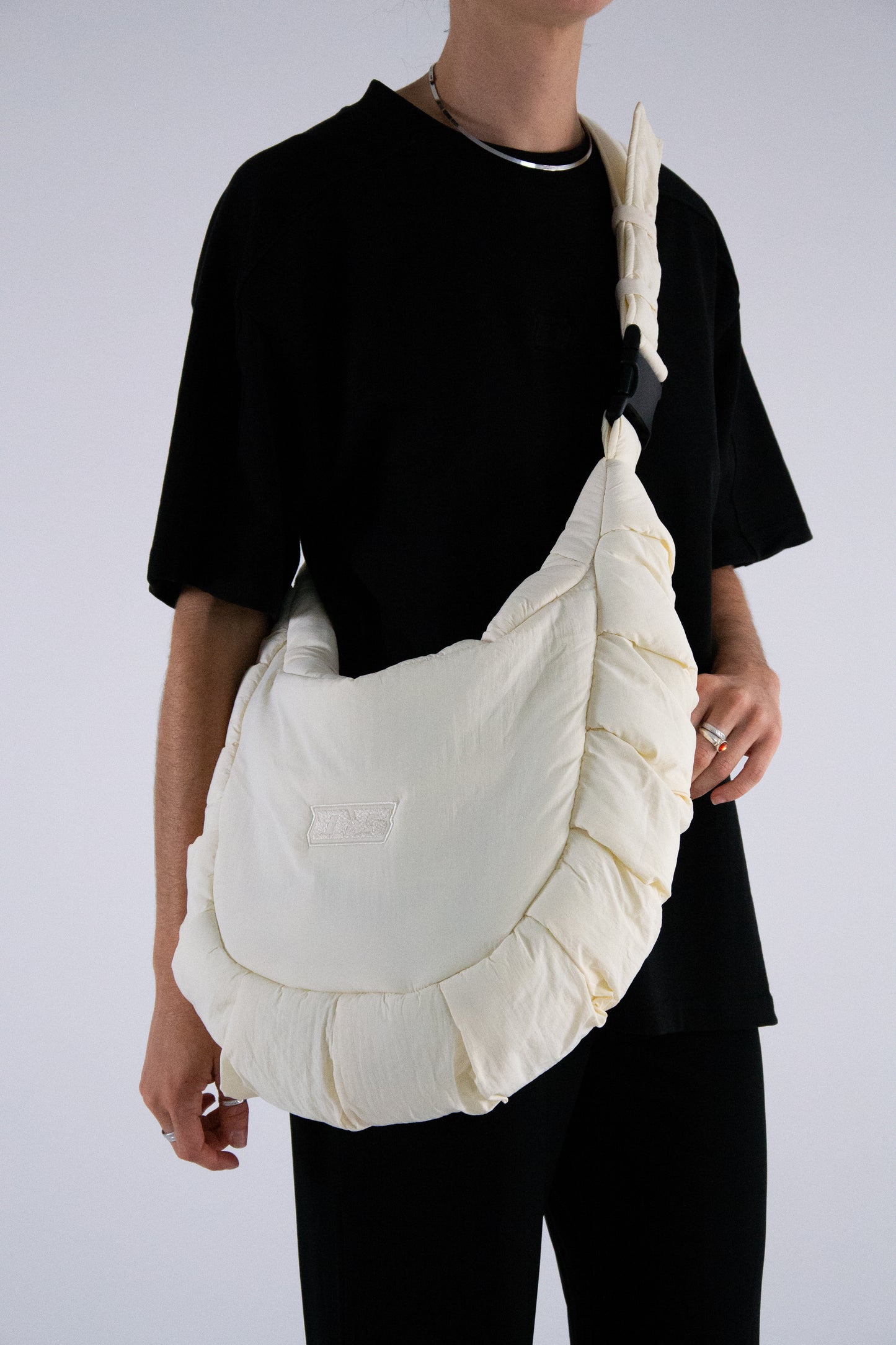 OUTBREAK QUILTED NAUTILUS BAG CREAM