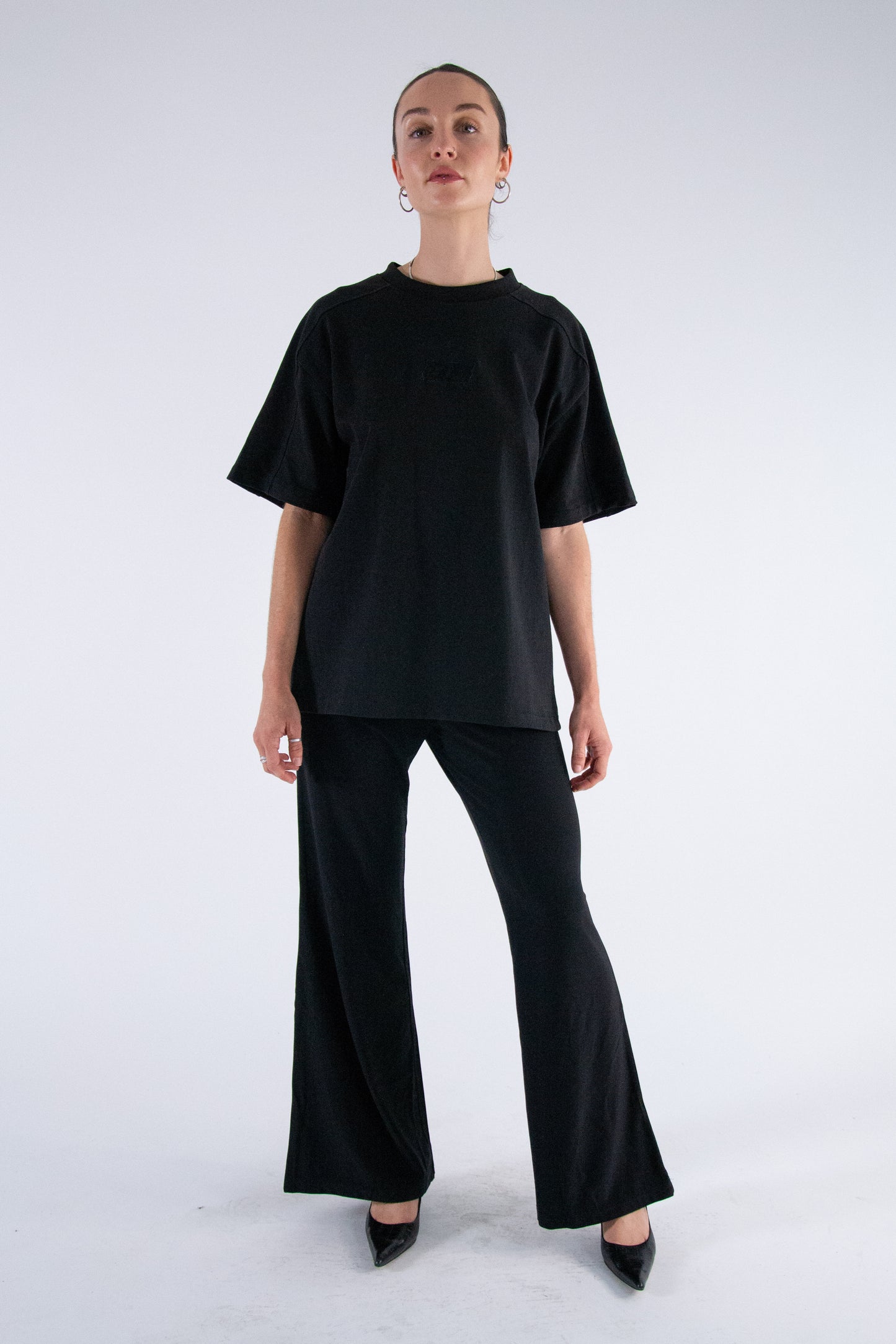 OUTBREAK UNISEX BOXY T-SHIRT