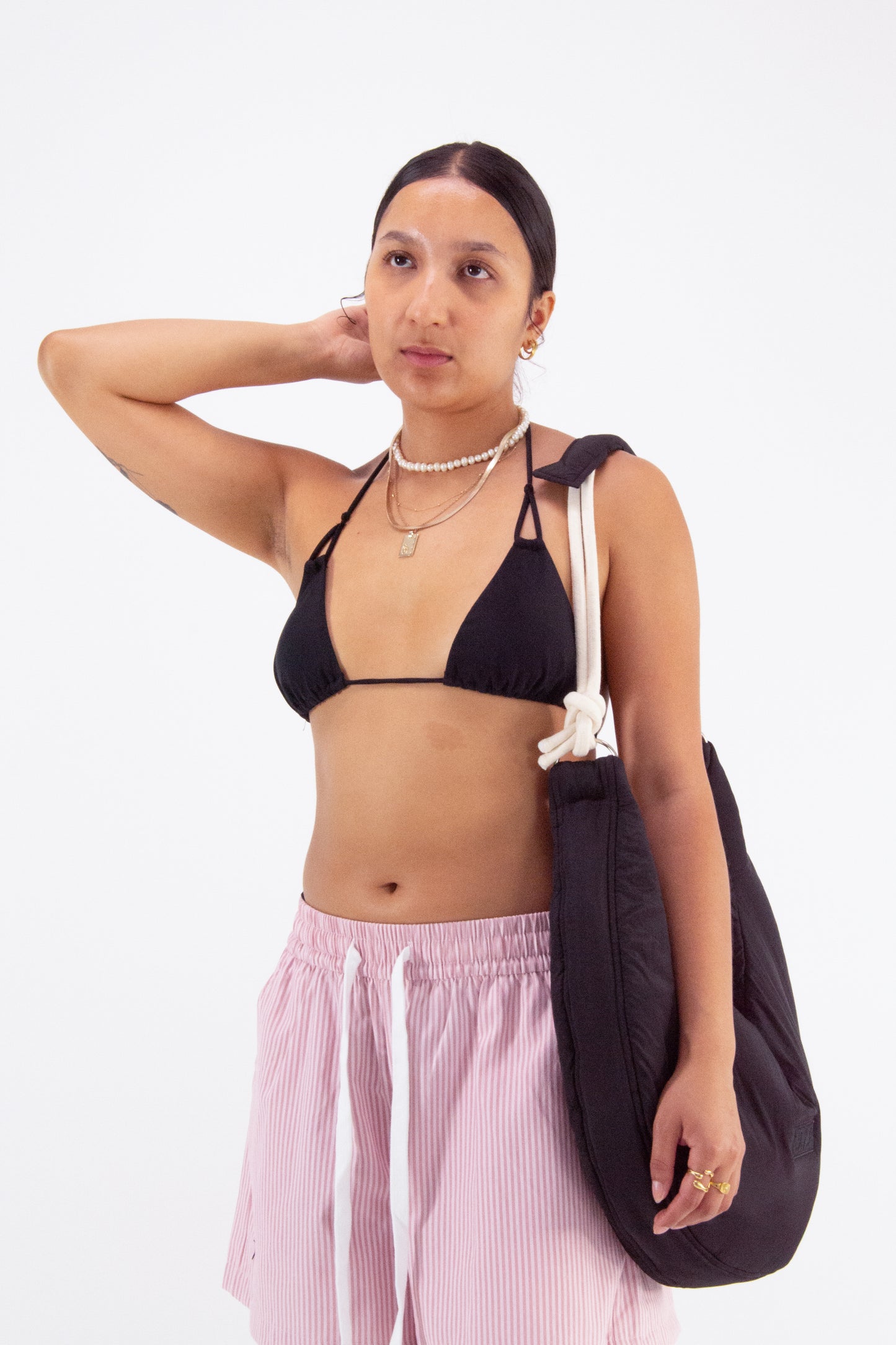 OUTBREAK CRESCENT MOON BAG BLACK