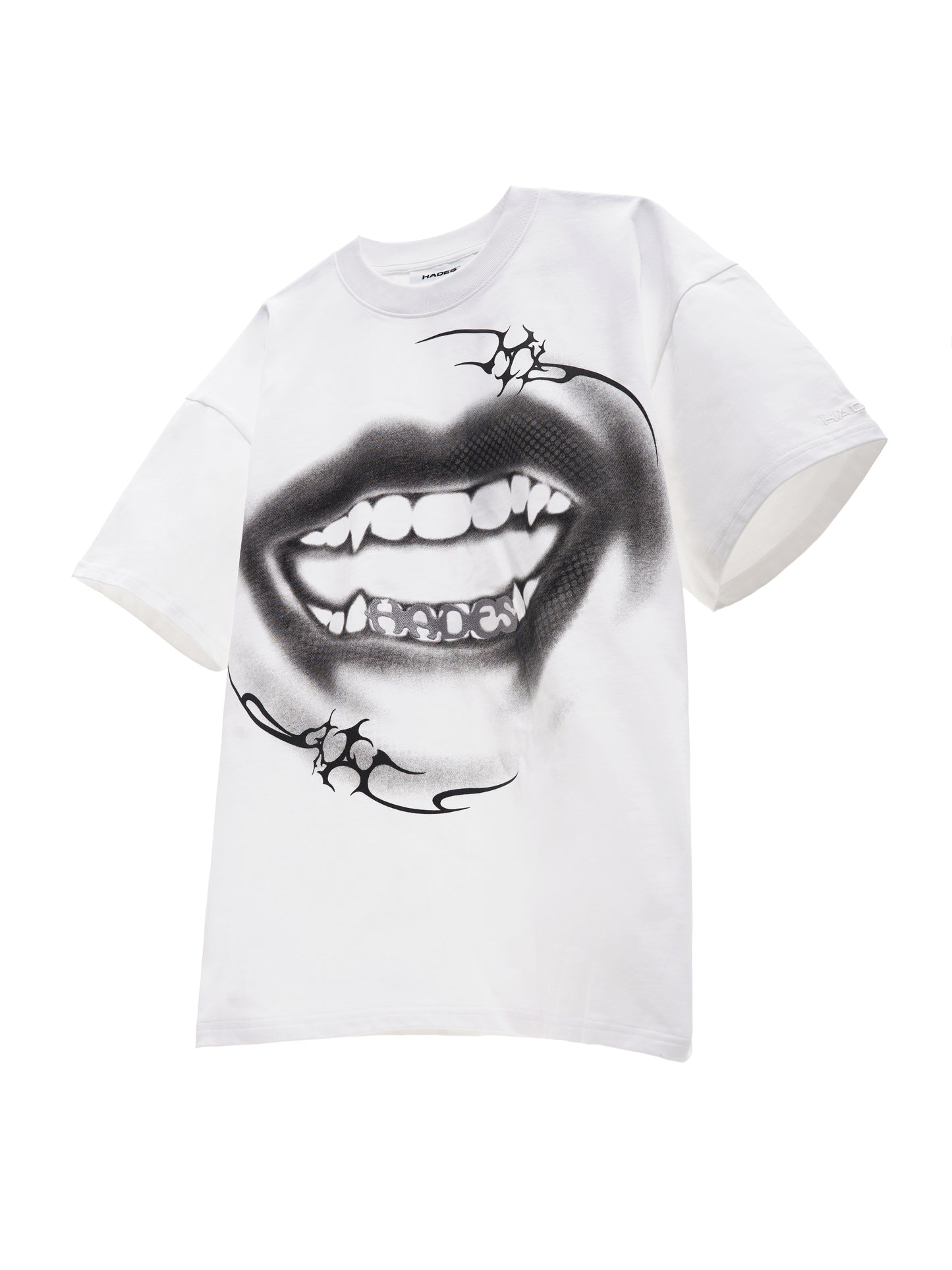 HADES SICKLE FANG T-SHIRT WHITE
